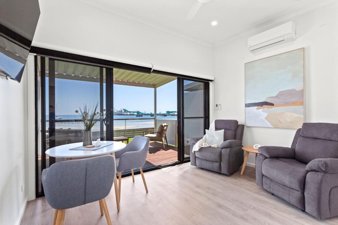 Port Lincoln Beachfront Apartments Buitenkant foto